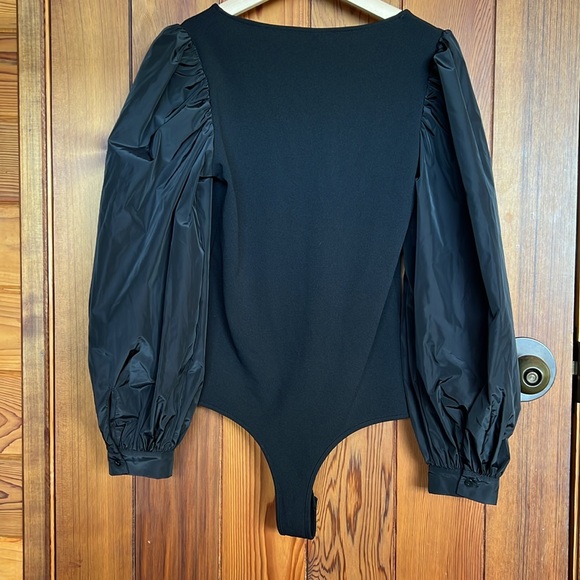 NWOT Imperial Bodysuit with Puffed Taffeta Sleeves Italian Made - Picture 2 of 6